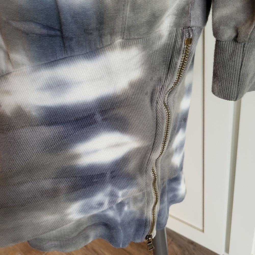 Young Fabulous and Broke Asymmetrical Tie Dye Sweater Dress size Large - Picture 9 of 14